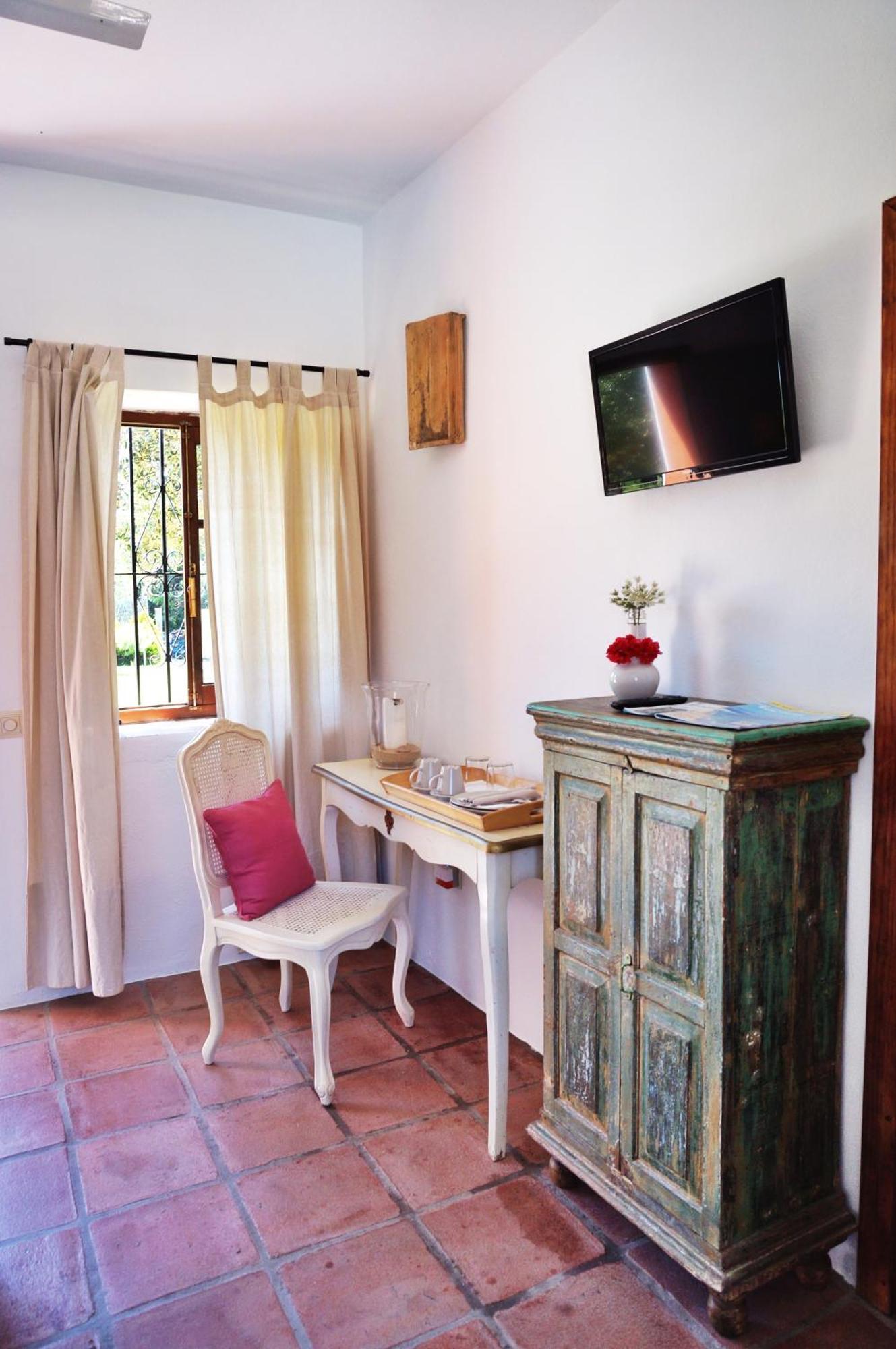 Cortijo El Pozuelo Guest House Tarifa Ruang foto