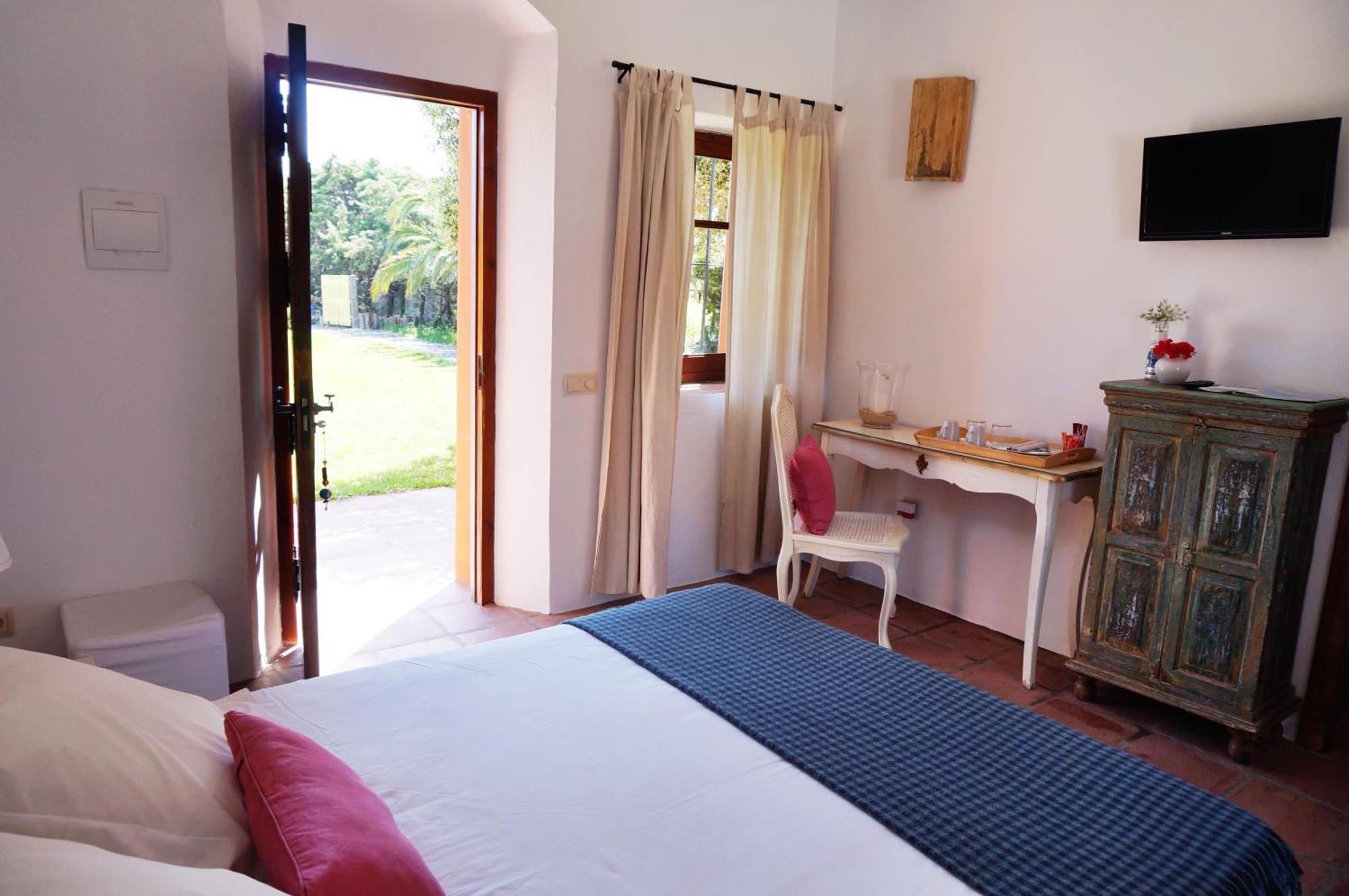 Cortijo El Pozuelo Guest House Tarifa Ruang foto